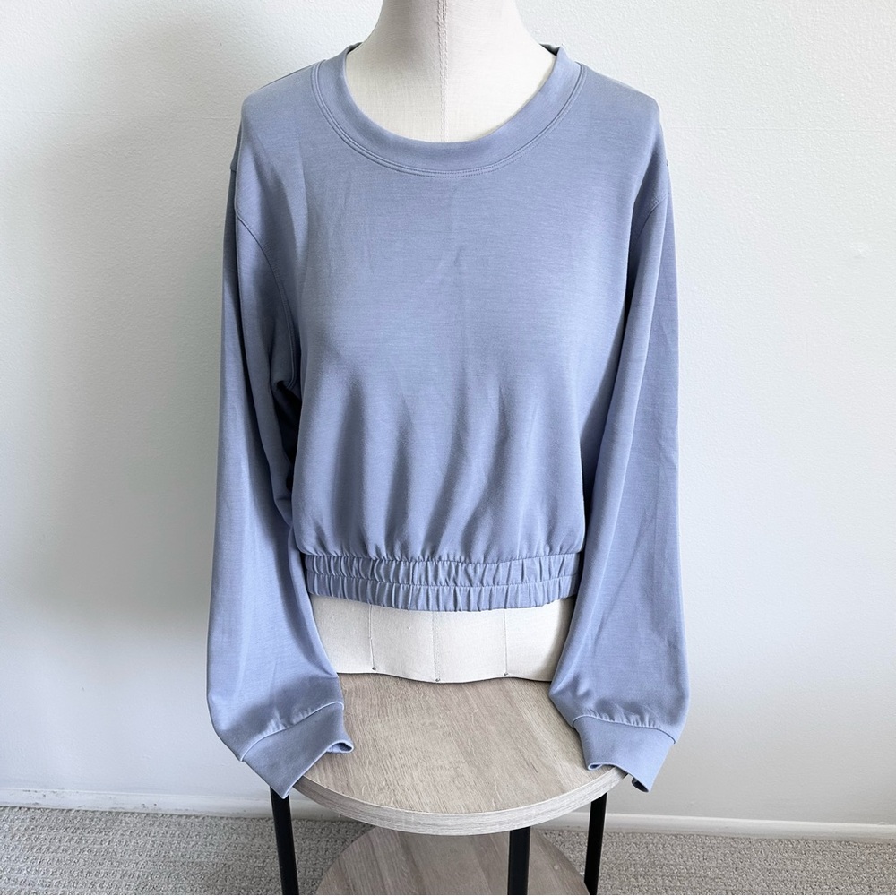 Yogalicious Blue Pullover Crewneck Sweatshirt Size Large